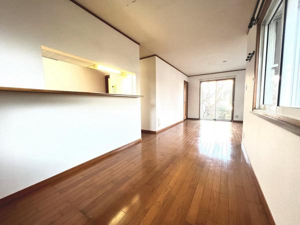 町田市山崎町 中古戸建 リビングダイニング