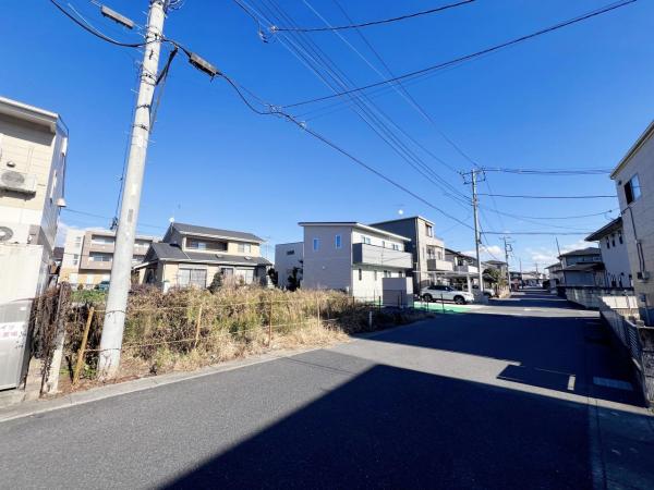 宇都宮市平松４丁目　土地 前面道路含む現地写真