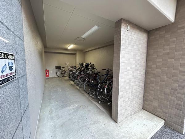 アイディスクエア川越新富町 駐輪場