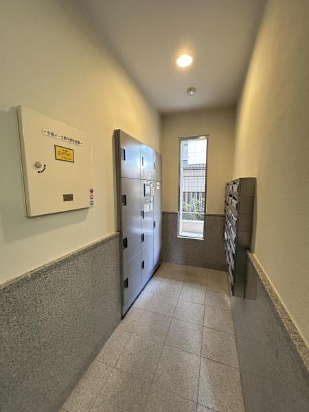 アイディスクエア川越新富町 宅配ボックス