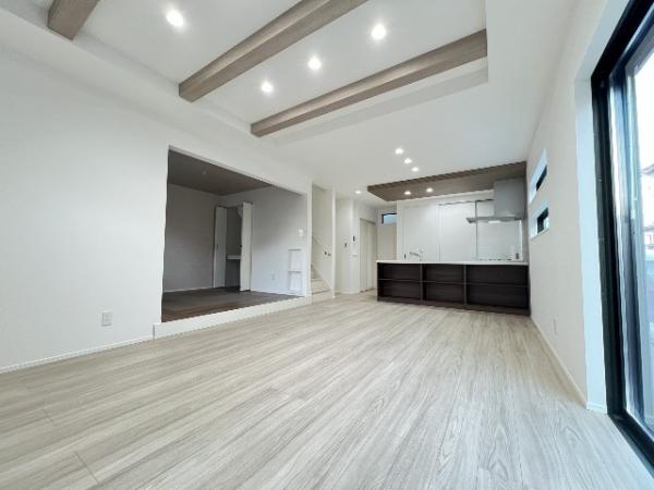 川越市砂第4期 リビングダイニング