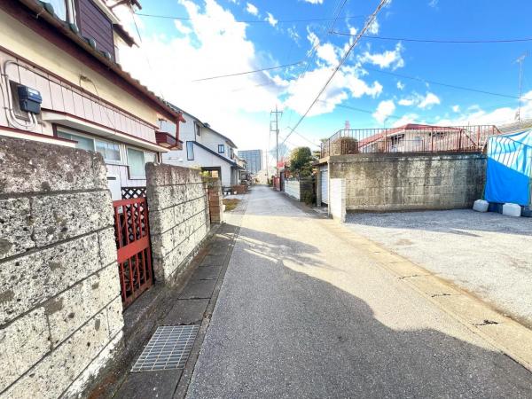 宇都宮市今泉町 中古戸建 前面道路含む現地写真