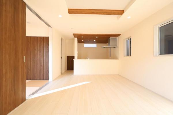 狭山市狭山台4丁目 リビング