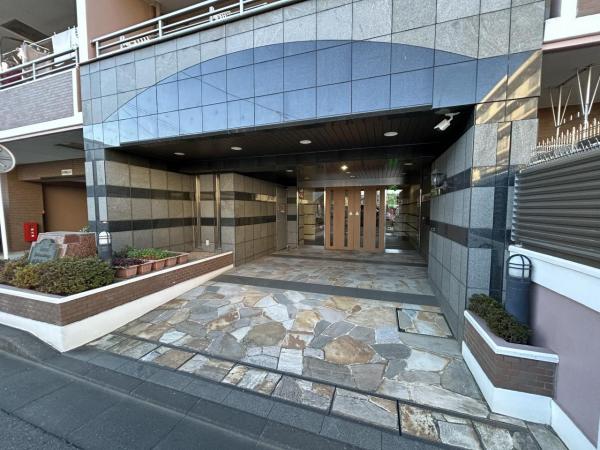日神パレステージ川越南大塚 エントランス（外）