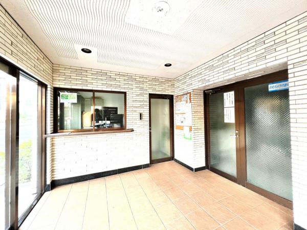 キャッスル東海大学前マンション エントランスホール