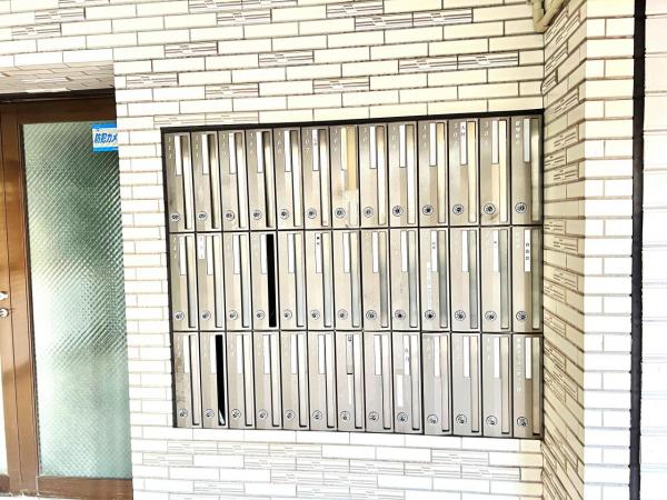 キャッスル東海大学前マンション 郵便受け