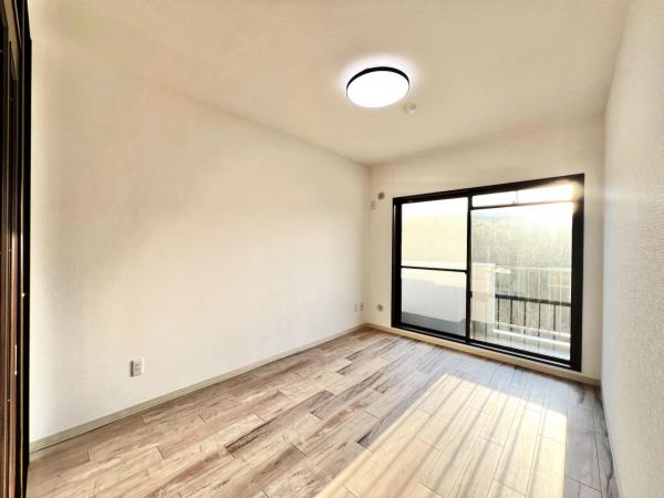 キャッスル東海大学前マンション 洋室