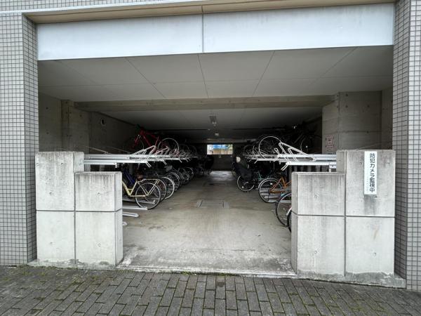 コンフォート若葉ポルカ 駐輪場