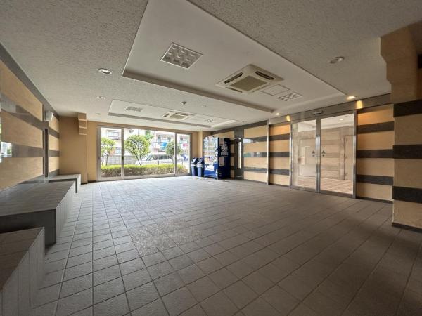 コンフォート若葉ポルカ ロビー