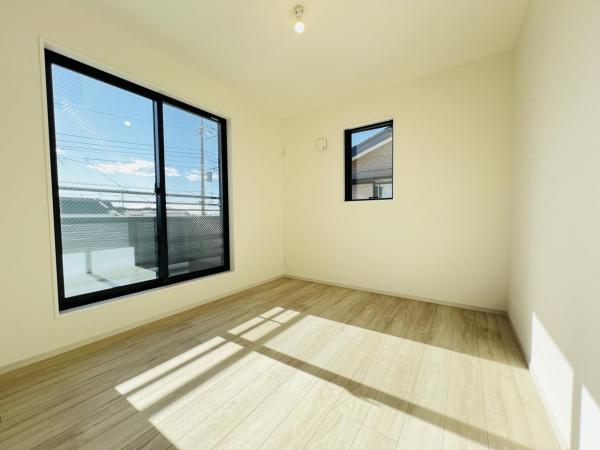 横浜市瀬谷区南瀬谷１丁目 戸建 洋室