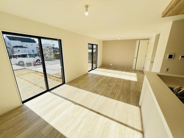 横浜市瀬谷区南瀬谷１丁目 戸建 ダイニング