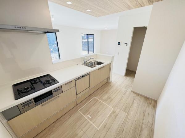 横浜市瀬谷区南瀬谷１丁目 戸建 キッチン