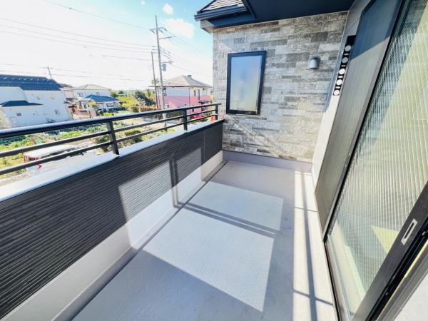 横浜市瀬谷区南瀬谷１丁目 戸建 バルコニー