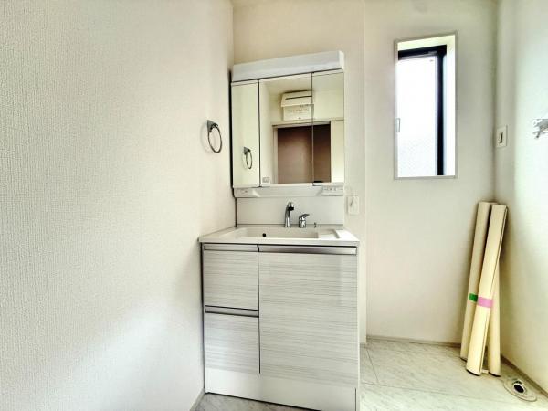 秦野市曽屋3期19棟 洗面化粧台