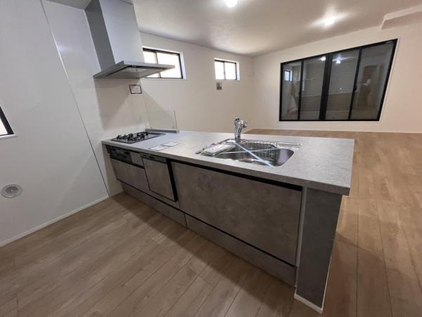 新築戸建 川口市上青木３丁目 埼玉高速鉄道鳩ケ谷駅 4,499万円