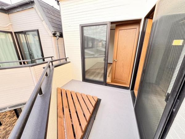 綾瀬市上土棚南２丁目 中古戸建 バルコニー