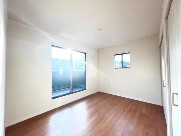 春日部市大場 中古戸建 寝室