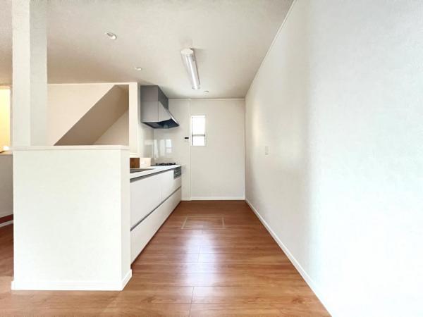 春日部市大場 中古戸建 ダイニングキッチン