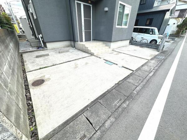 春日部市中央８丁目 中古戸建 駐車場