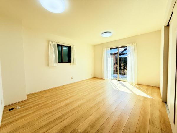 四街道市栗山1074番 リビングダイニング