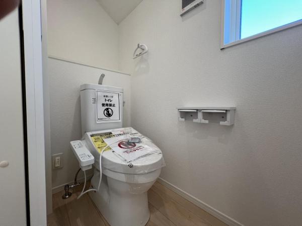 横浜市瀬谷区橋戸３丁目 戸建 トイレ