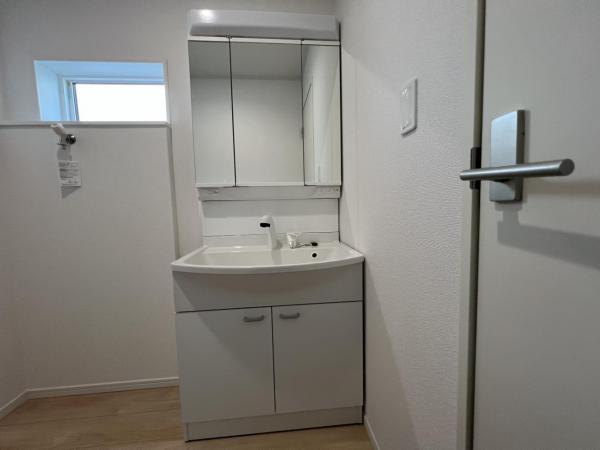 横浜市瀬谷区橋戸３丁目 戸建 洗面化粧台