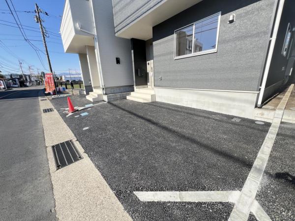 綾瀬市上土棚北４丁目 戸建 駐車場