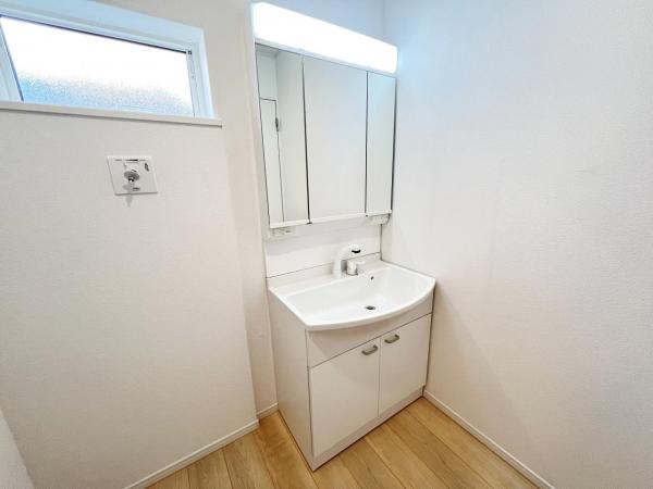 綾瀬市上土棚北４丁目 戸建 洗面化粧台