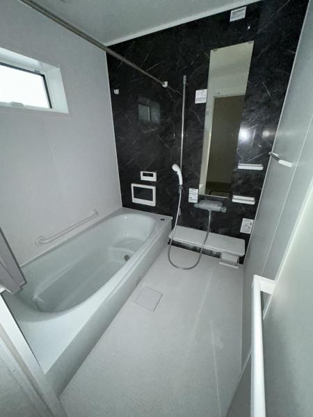 川越市大袋新田 中古戸建 浴室