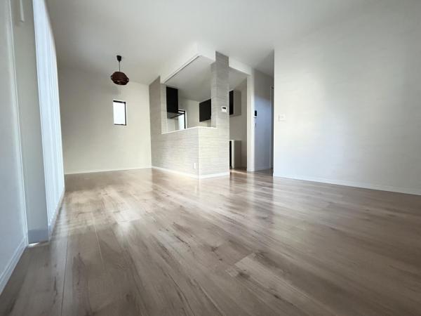 川越市大袋新田 中古戸建 リビング