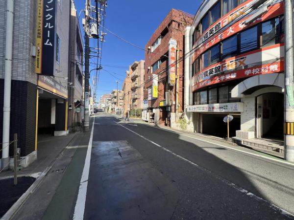 練馬区関町北４丁目 土地 前面道路含む現地写真