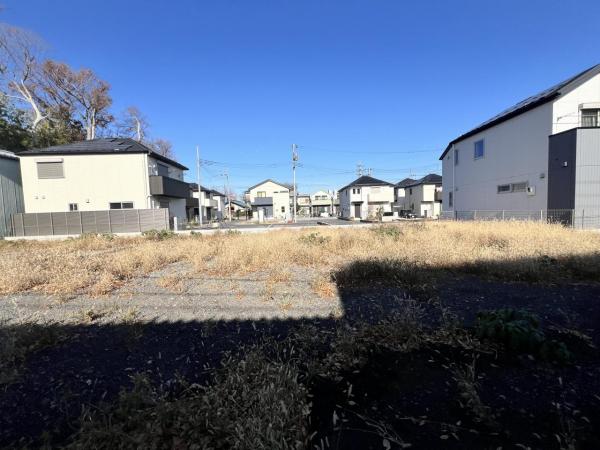 練馬区高松６丁目 土地 前面道路含む現地写真