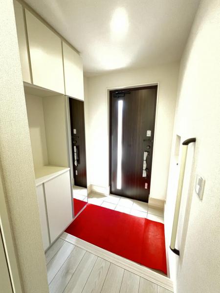 宇都宮市江曽島本町 戸建 玄関