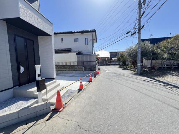 宇都宮市鶴田町27期 前面道路含む現地写真