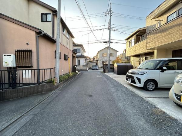 川越市宮元町 中古戸建 前面道路含む現地写真
