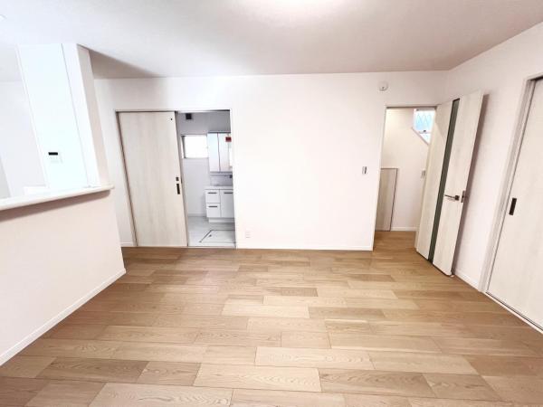 相模原市南区下溝 中古戸建 ダイニングキッチン