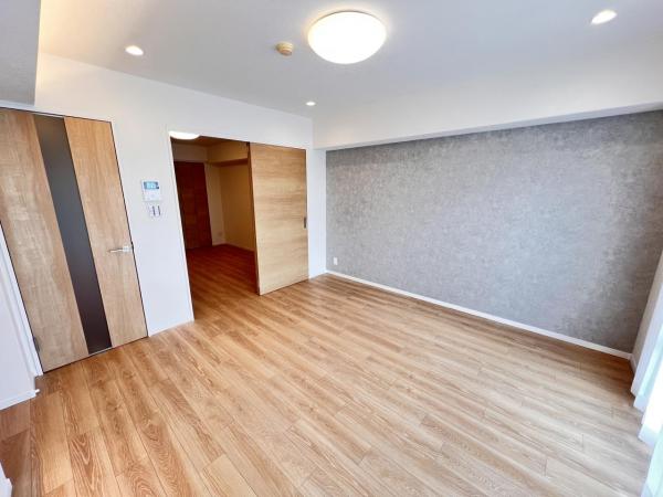 南林間ハイライズ リビングダイニング