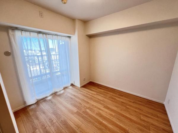 南林間ハイライズ 寝室