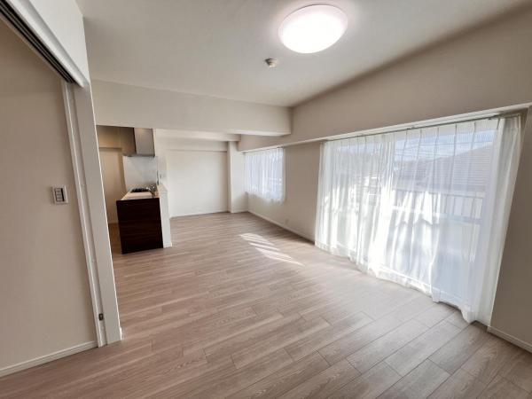 三協鶴間ガーデンハウス リビングダイニング