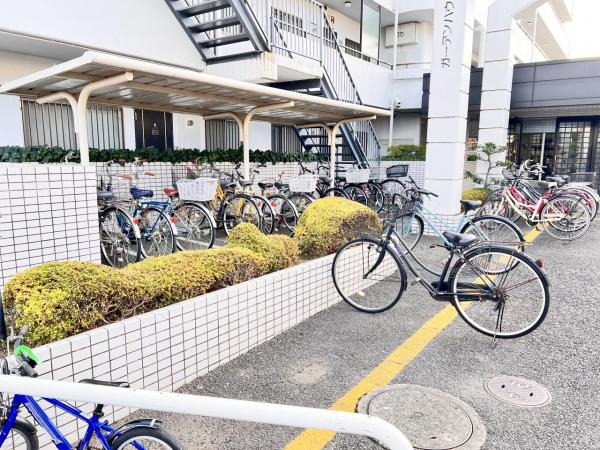 三協鶴間ガーデンハウス 駐輪場