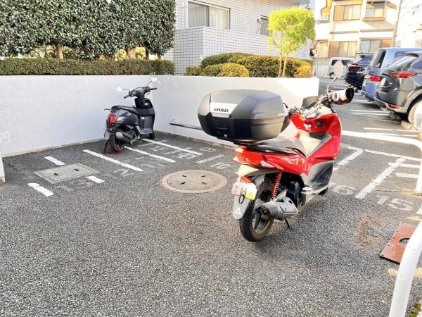 三協鶴間ガーデンハウス 駐輪場