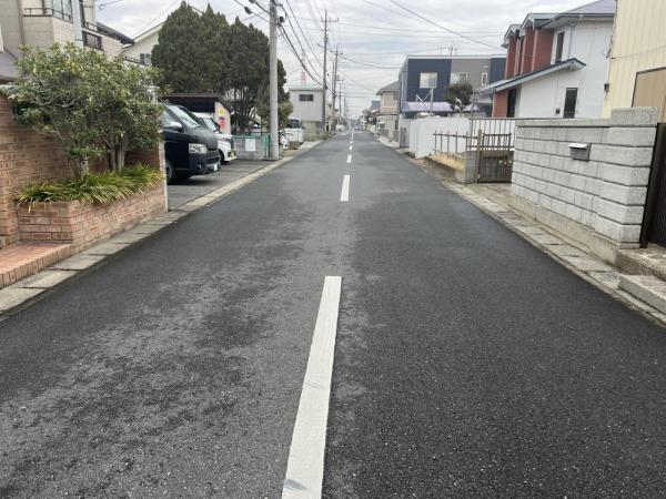 久喜市栗原１丁目 土地 前面道路含む現地写真