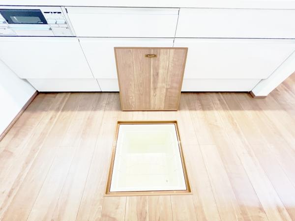 相模原市南区上鶴間１丁目 戸建 収納