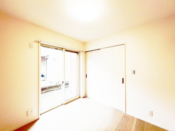 相模原市南区下溝 中古戸建 洋室