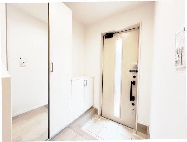 相模原市南区下溝 中古戸建 玄関