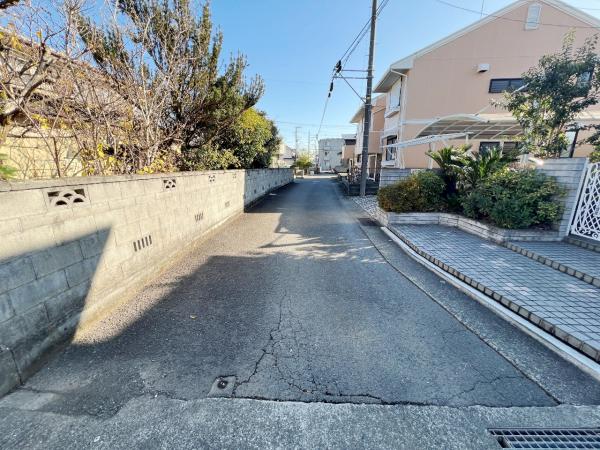 クレアスタウン小田原市鴨宮 前面道路含む現地写真