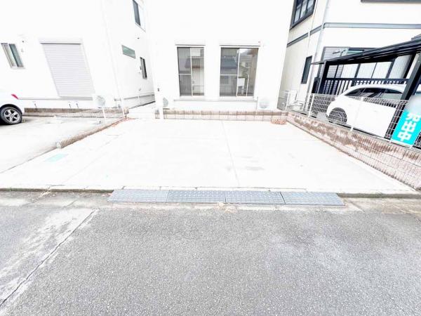 相模原市南区北里１丁目 中古戸建 駐車場