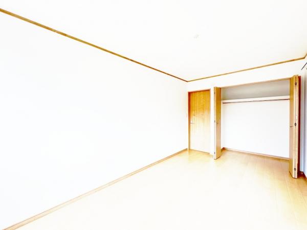 相模原市南区北里１丁目 中古戸建 収納