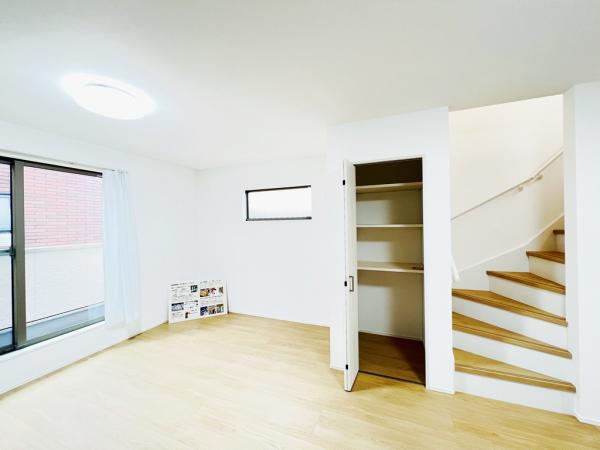 相模原市緑区橋本５丁目 戸建 リビング