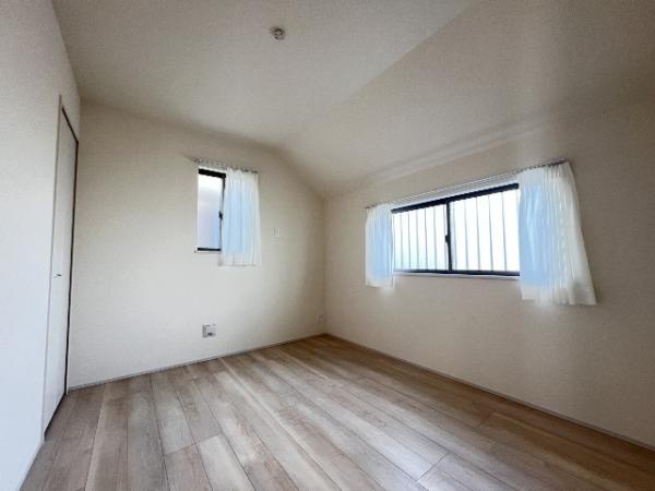 富士見市羽沢1丁目732番 寝室